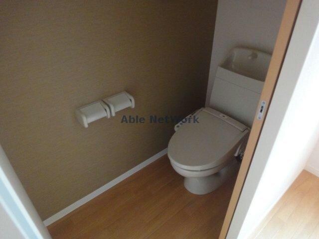 物件内観写真31　(シャワー付トイレ)