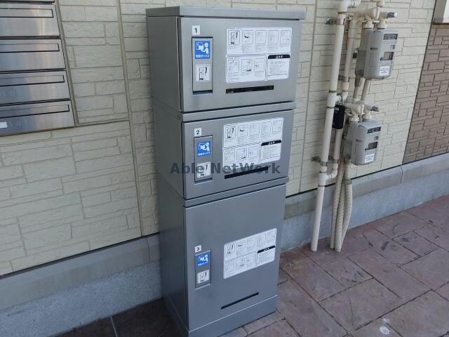 物件外観写真10　(宅配ボックス)
