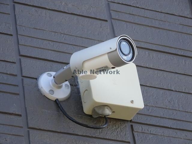 物件外観写真11　(防犯カメラ)