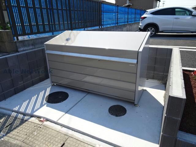 物件外観写真12　(ゴミステーション)