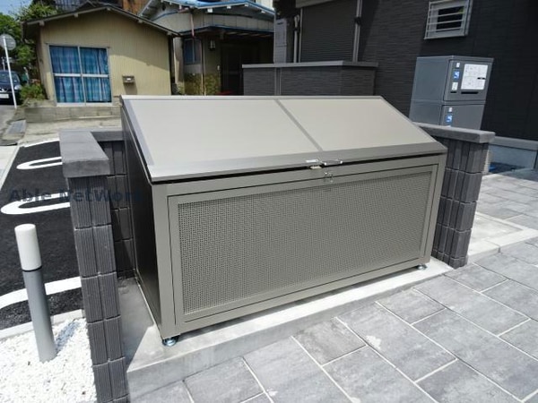 建物設備(ゴミステーション)