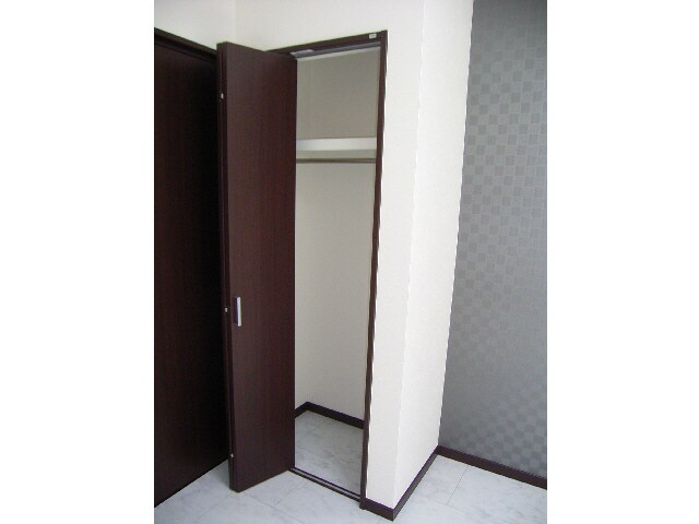 物件内観写真9　(クローゼット)