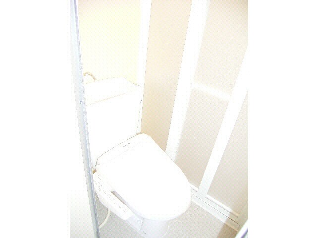 物件内観写真4　(トイレ)