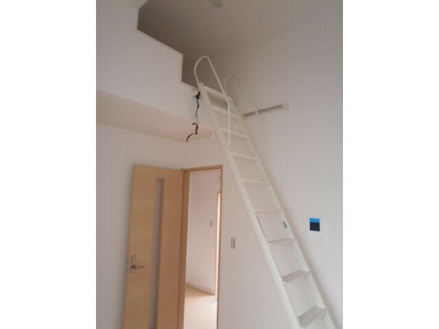 物件内観写真4　(居室)