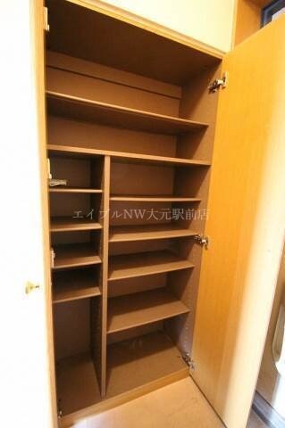 物件内観写真19　(同物件の別の部屋の写真です)