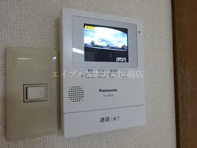 物件内観写真16　(カメラ付インターホン)