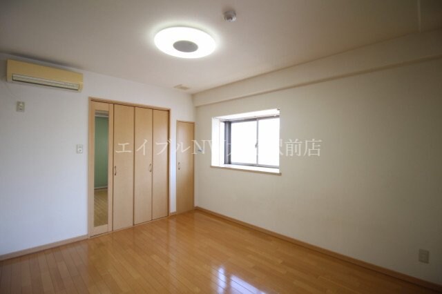 物件内観写真16　(寝室)