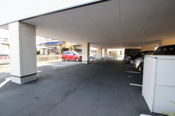 駐車場(駐車場)