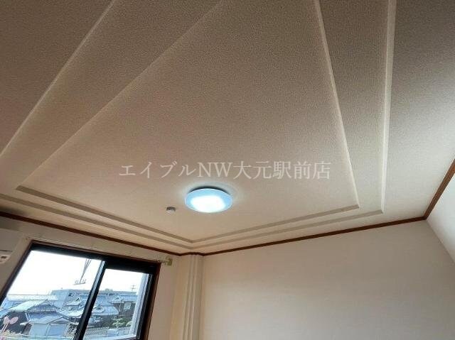 物件内観写真26　(照明器具（全室）)