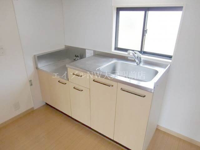 物件内観写真3　(2口コンロ設置可)