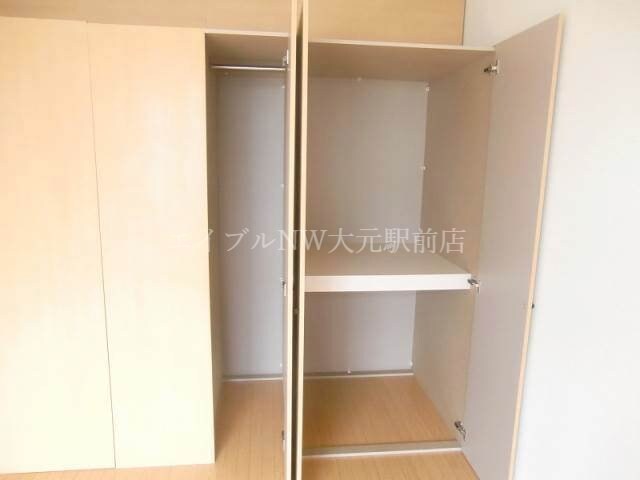 物件内観写真16　(収納)