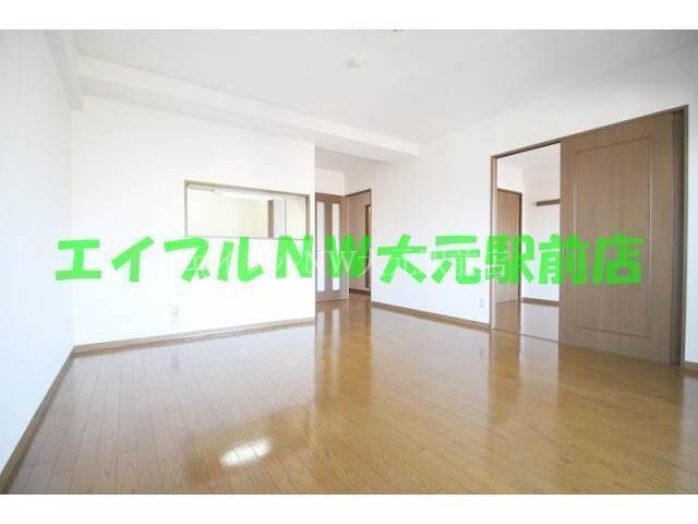 物件内観写真14　(リビング)