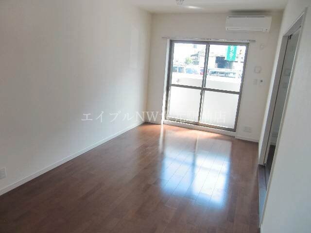 物件内観写真7　(リビング)