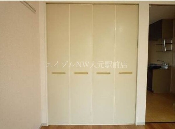 収納(別物件の写真です。実際とは異なります。)