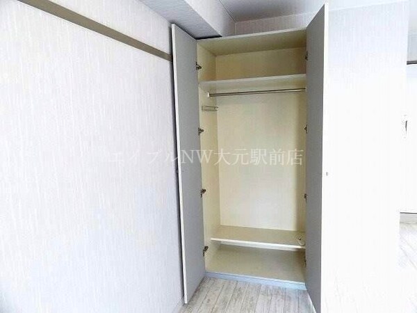 収納(洋室　収納)