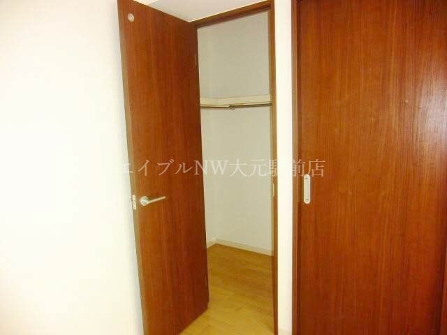 物件内観写真12　(収納)