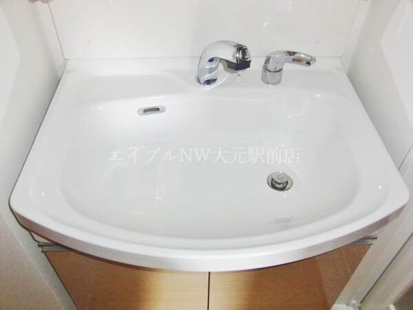 洗面所(同物件別部屋)