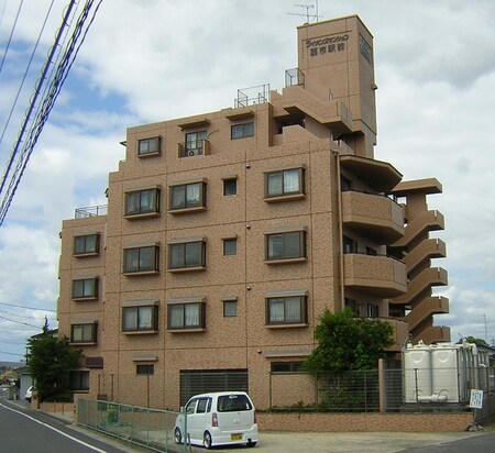 ライオンズマンション西市駅前外観写真