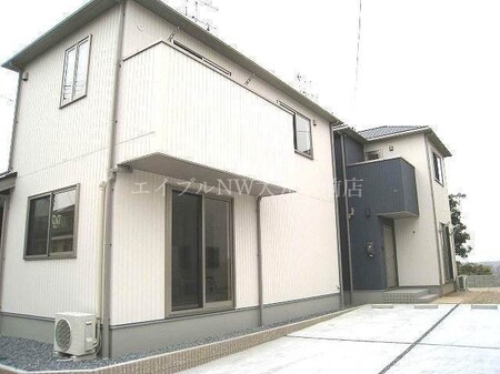 リリー妹尾外観写真
