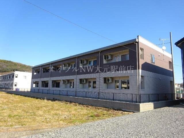 物件外観写真1　(外観写真（昼）)