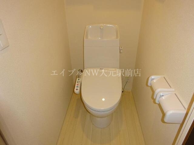 物件内観写真7　(シャワー付トイレ（イメージ）)