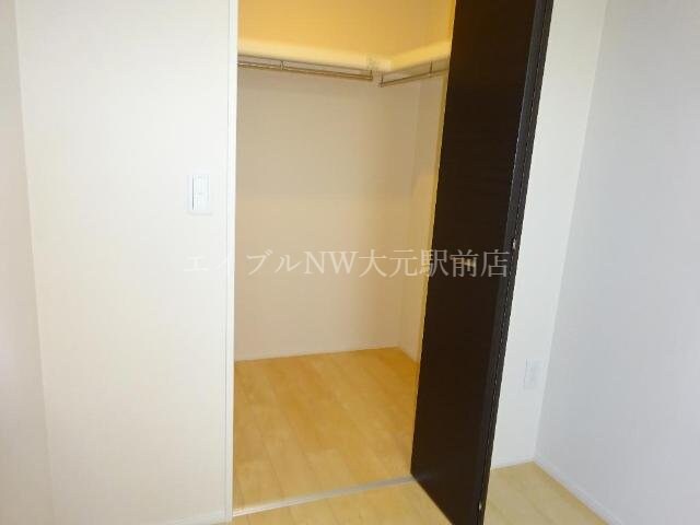 物件内観写真10　(ウォークインクローゼット（イメージ）)