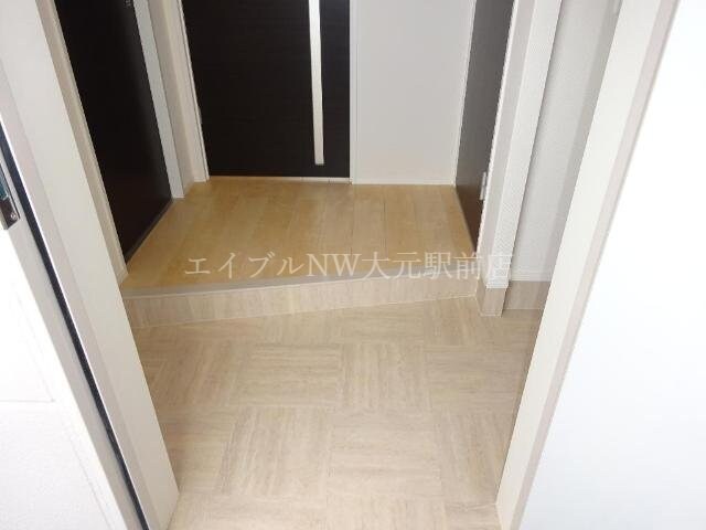 物件内観写真11　(玄関（イメージ）)