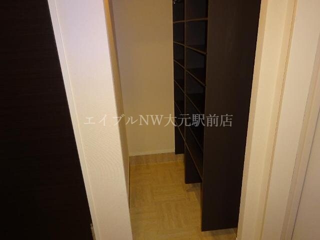物件内観写真16　(玄関収納（イメージ）)