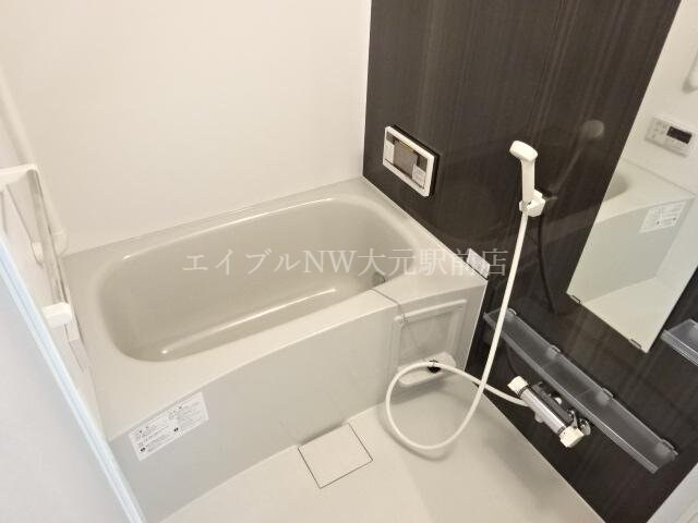 物件内観写真9　(ユニットバス)