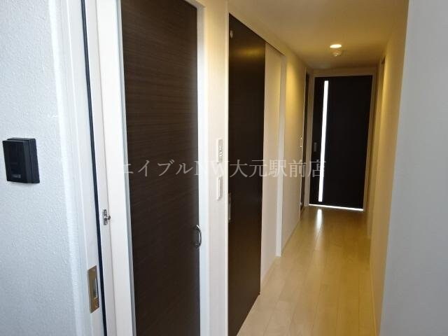 物件内観写真14　(玄関)