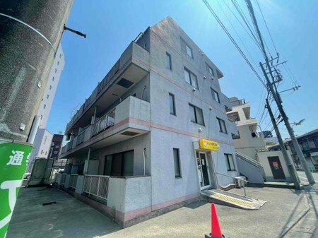 パロ金町外観写真