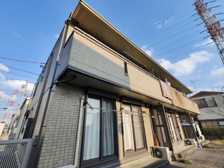 リヴェール外観写真