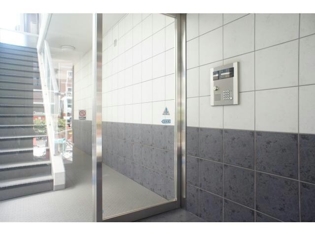 物件外観写真2　(オートロック)