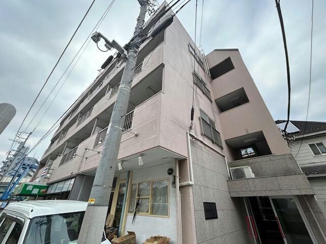 第三大信マンションの物件外観写真