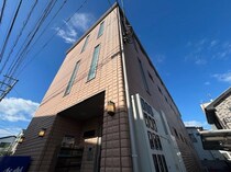 エルソルビオスの外観写真