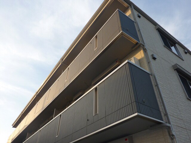 クレセント　花畑2丁目の物件外観写真