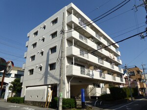 フレール綾瀬１外観写真