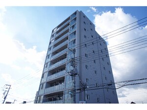 セレーノ六町外観写真