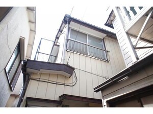 伊興1丁目貸家外観写真