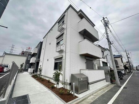 ラリュール南花畑外観写真