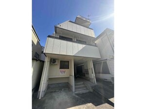 プレジャー片岡外観写真