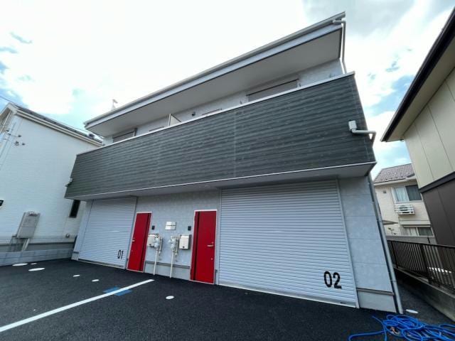 Garage House 385の物件外観写真