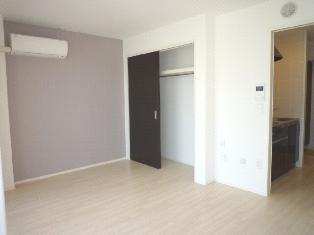 物件内観写真8　(洋室)