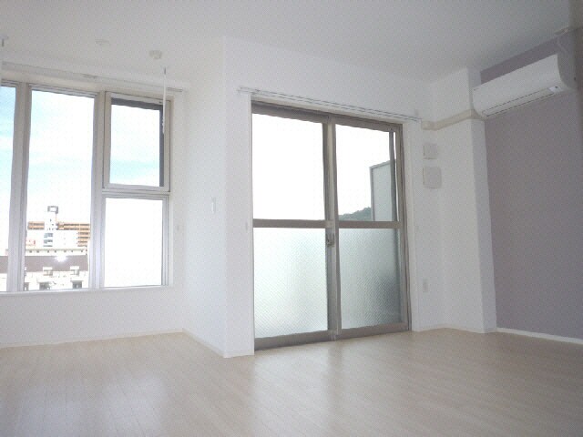 物件内観写真10　(洋室)