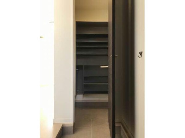 玄関回り
