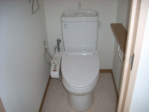 トイレ(※別号室写真)