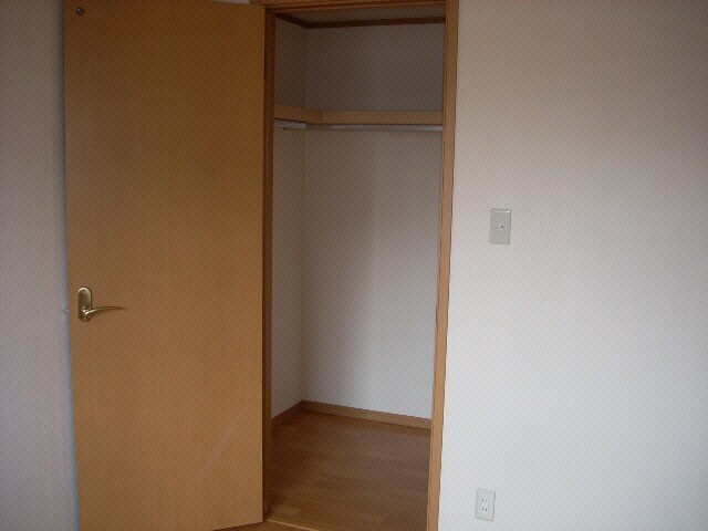 物件内観写真7　(※別号室写真)