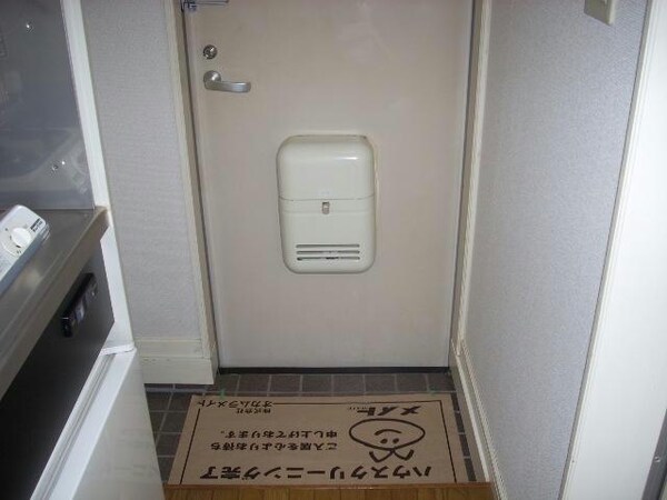 玄関回り(※別部屋写真)