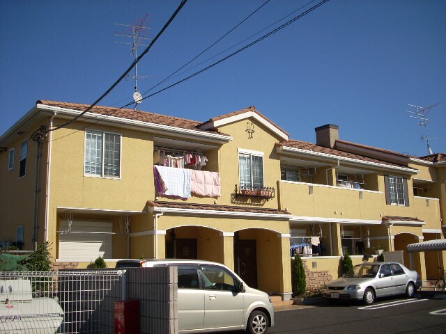 物件外観写真3　(エントランス)