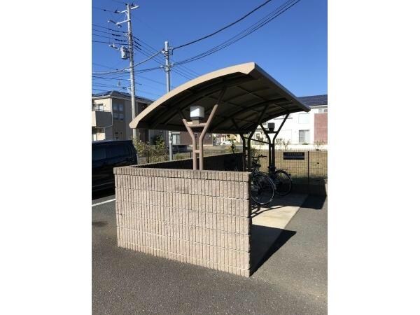 物件外観写真5　(駐輪場)